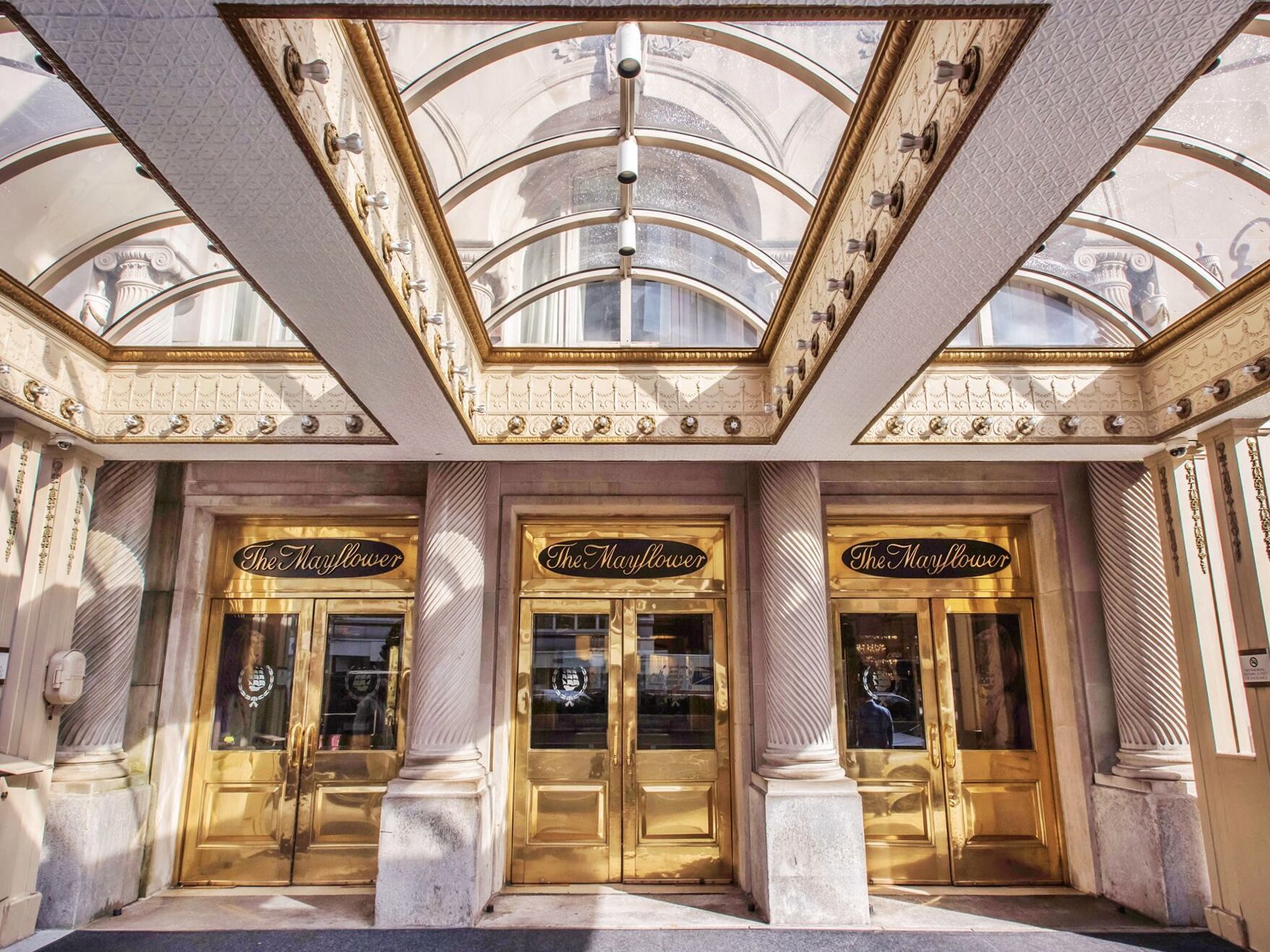 Picture of The Mayflower Hotel