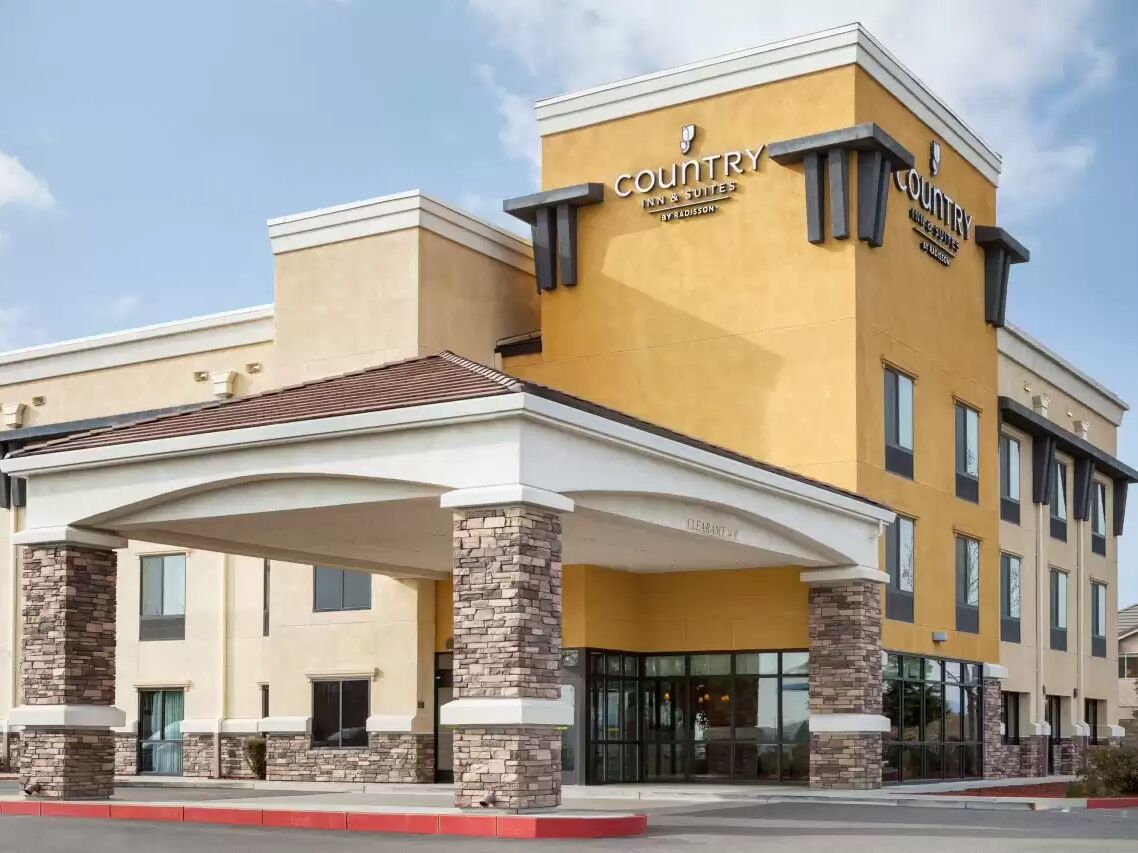 Picture of Country Inn & Suites by Radisson Dixon CA UC Davis Area