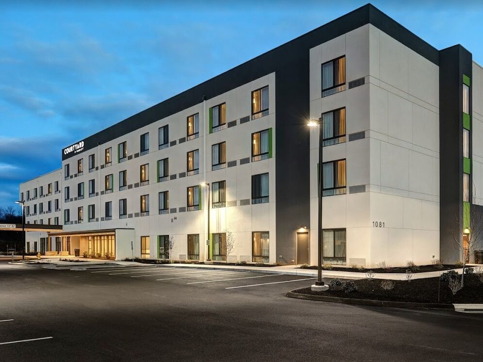 Picture of Courtyard Southington