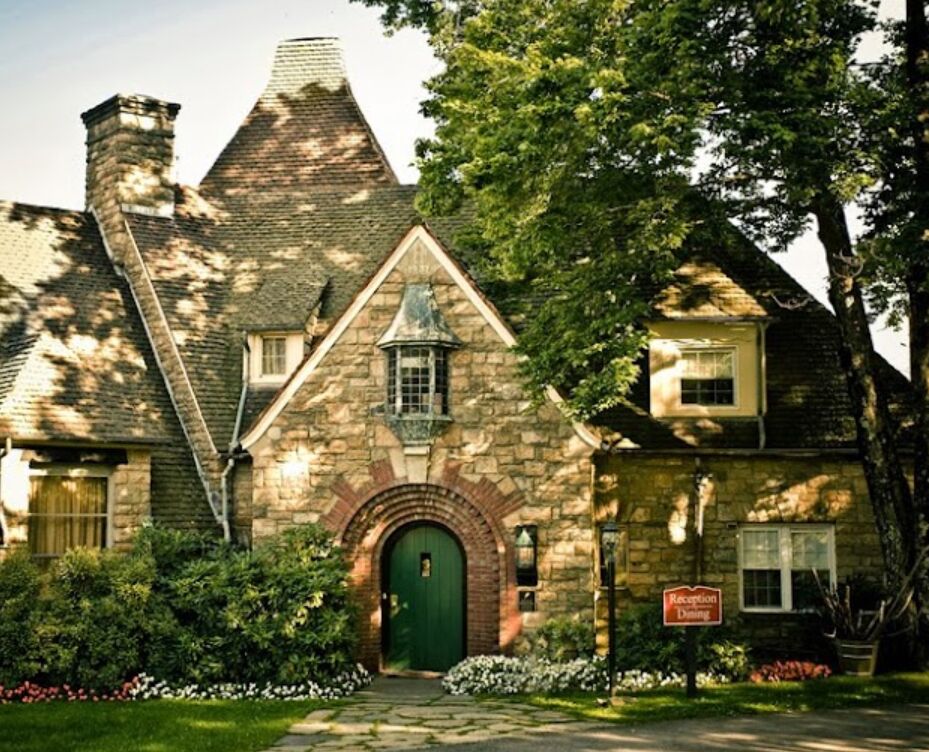 Picture of AirBnBs & Inns