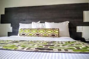 Picture of Jewel City Inn