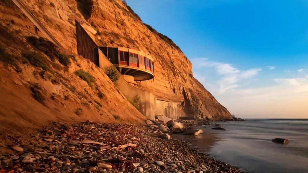 Picture of Mushroom Beach House