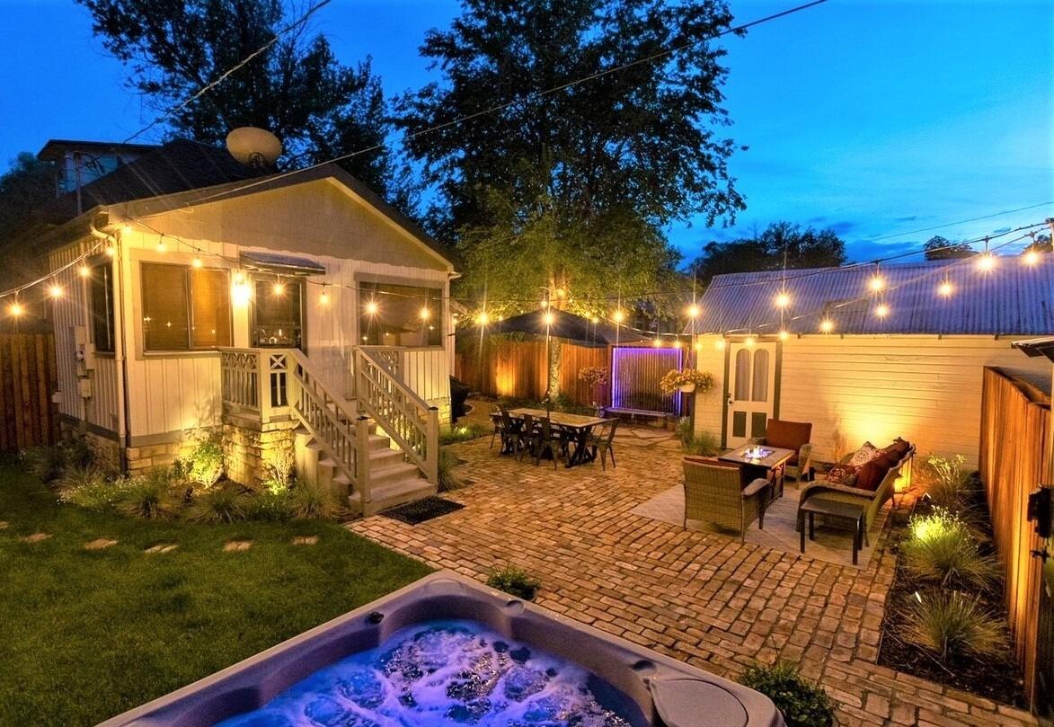Picture of A Step Back Inn