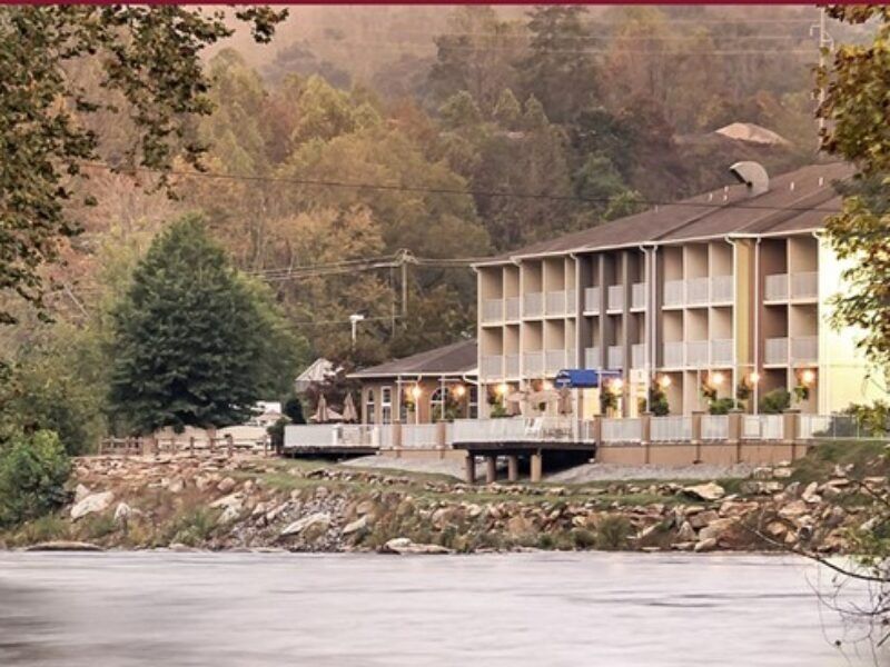 Picture of Best Western Plus River Escape Inn & Suites