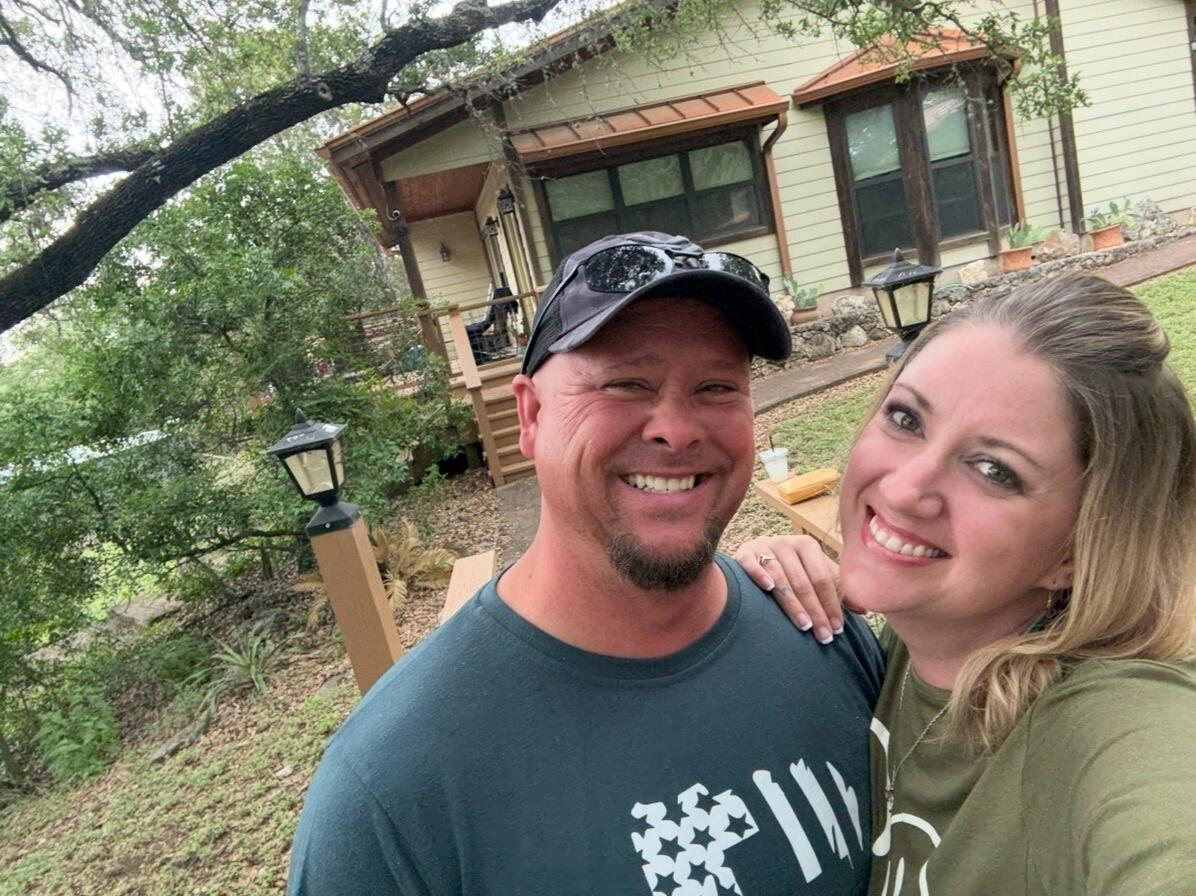 Picture of "In the middle of nowhere, with my everything"