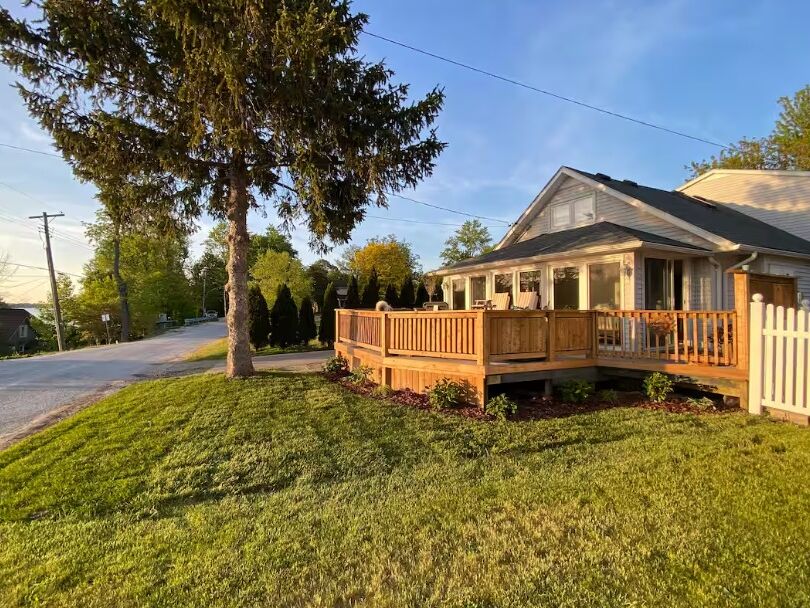 Picture of airbnb: St. Clair Cottage