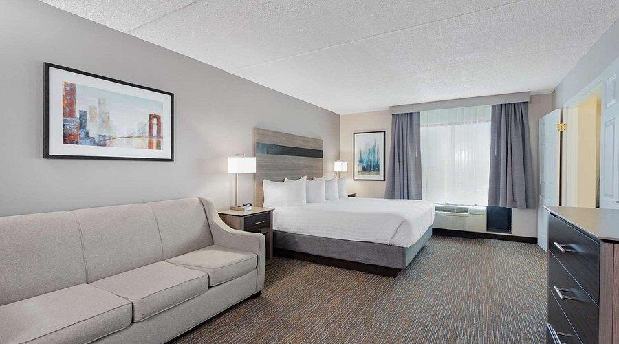 Picture of Wingate Hotel
