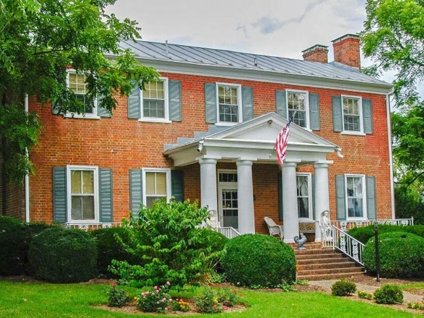 Picture of Cave Hill Farm Bed and Breakfast