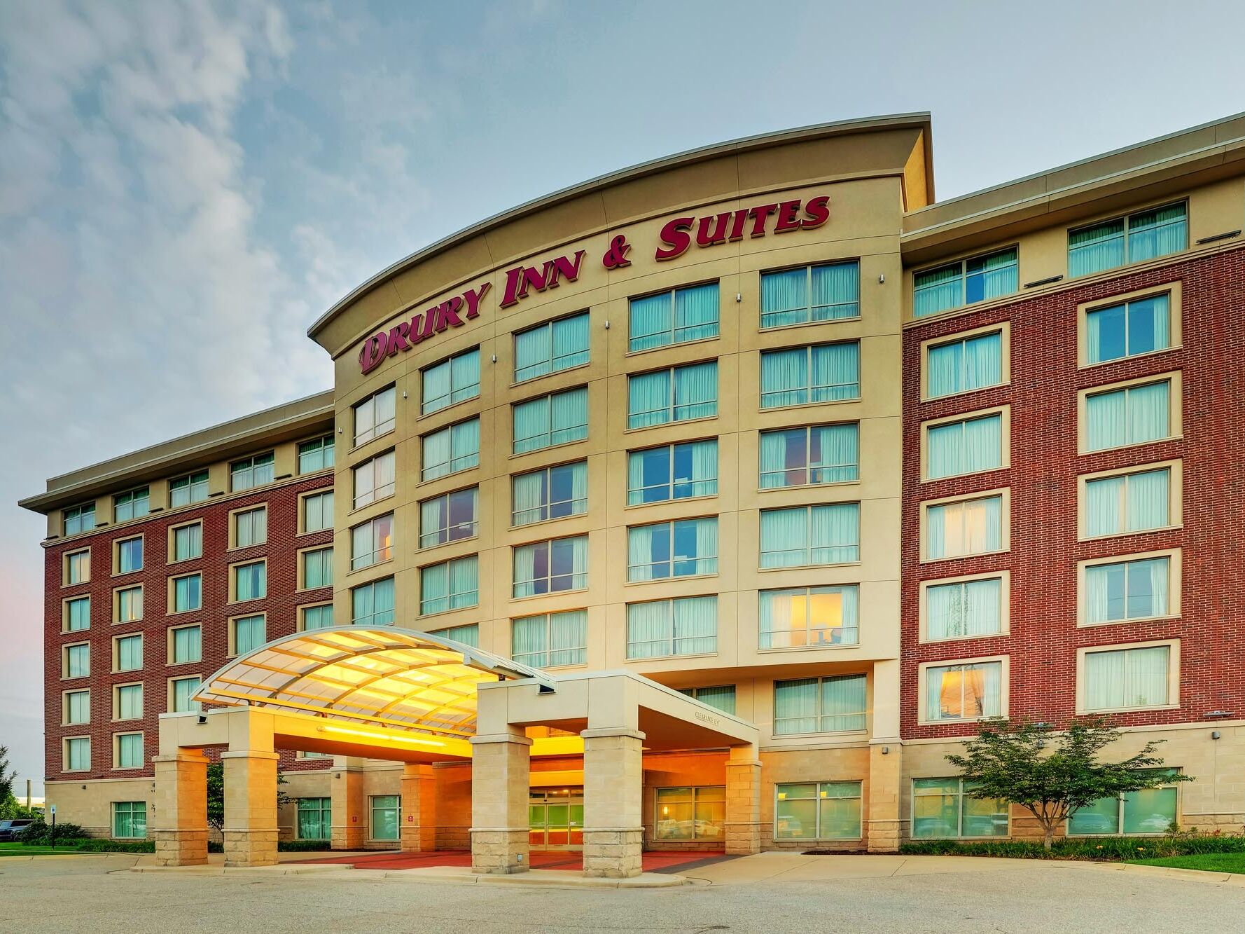 Picture of Drury Inn & Suites Grand Rapids