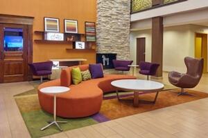 Picture of Fairfield Inn & Suites by Marriott Lombard