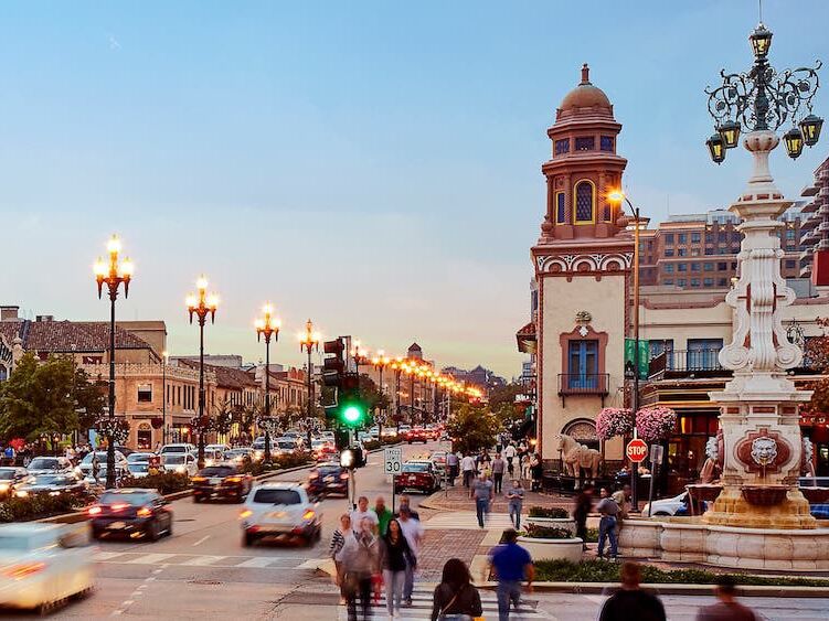 Picture of Country Club Plaza