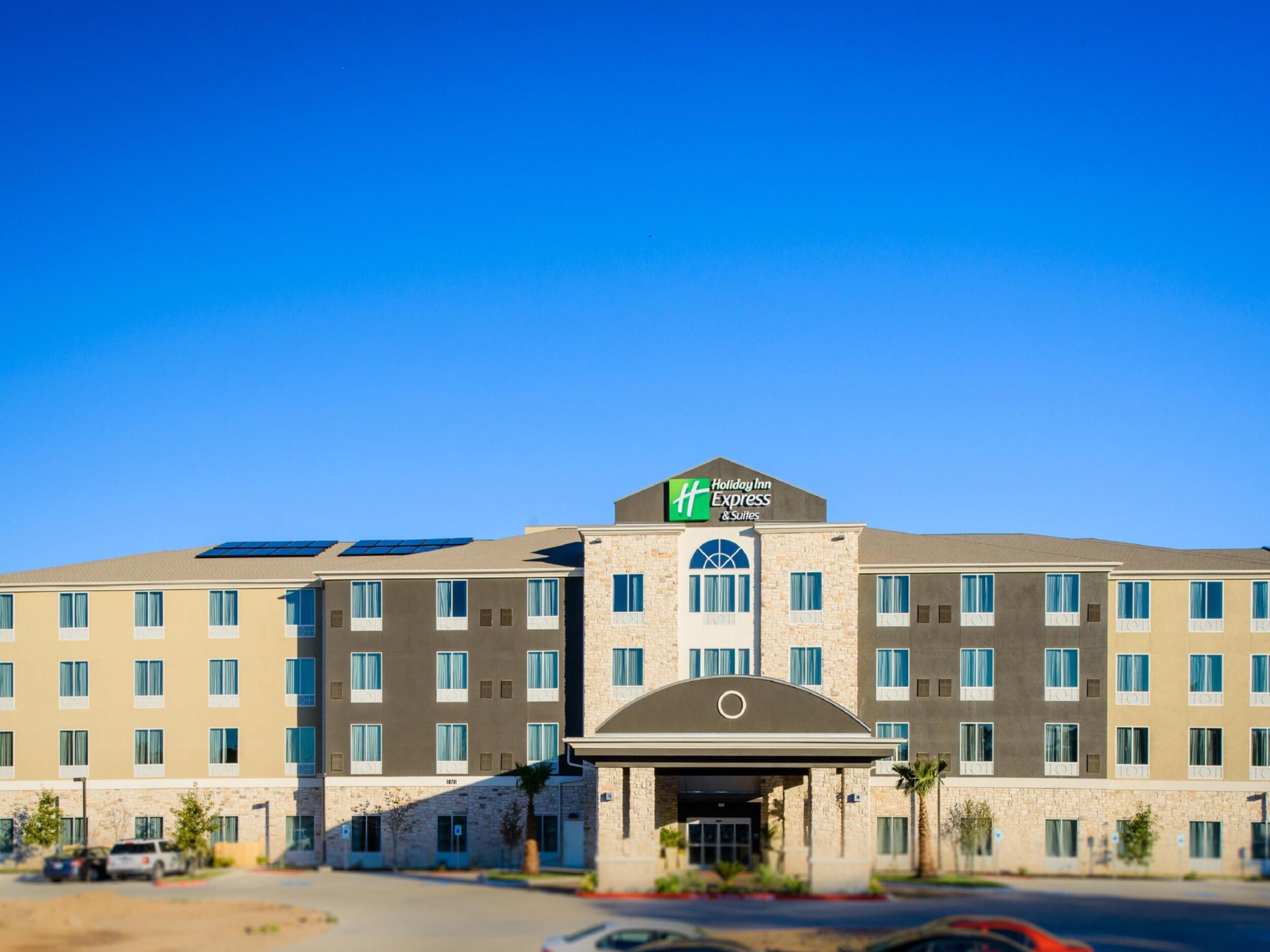 Picture of Holiday Inn Express & Suites Austin NW - Arboretum Area by IHG