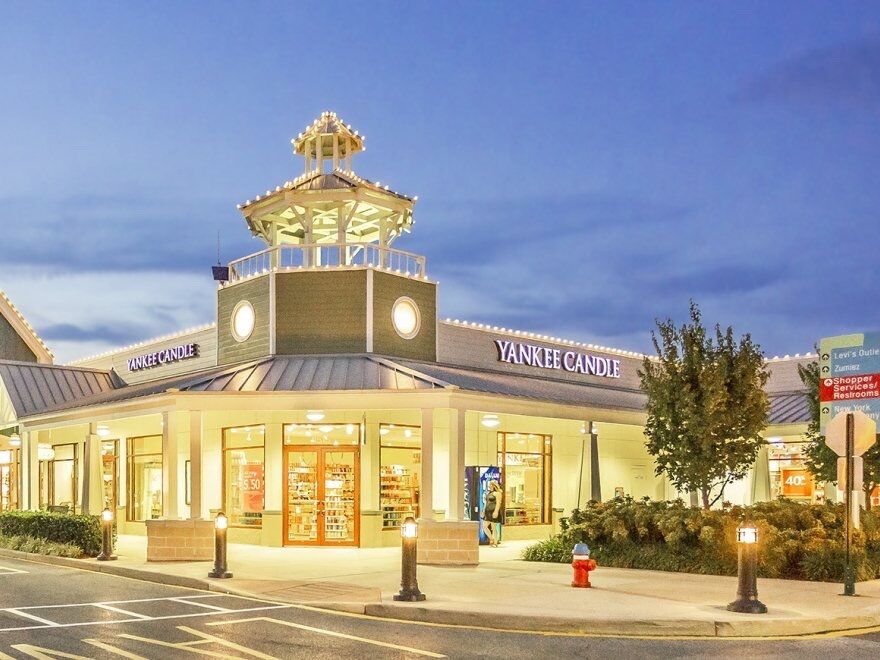 Picture of Shopping at Tanger Outlets