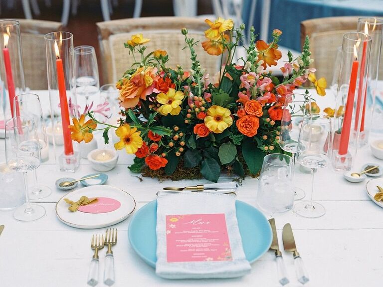 White Daisy and Rose Flower Centerpiece