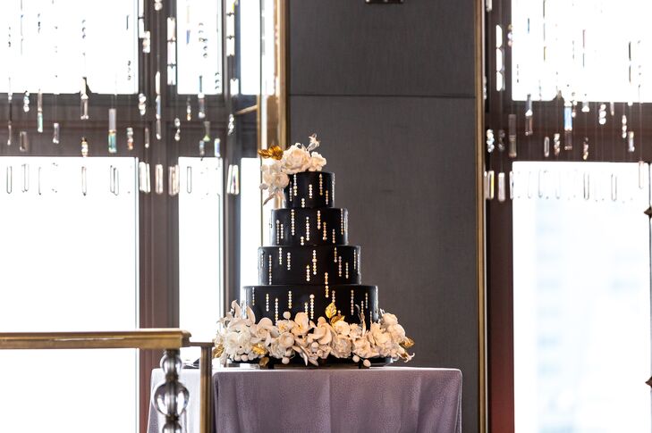 City-Skyline-Inspired Black-and-White Cake
