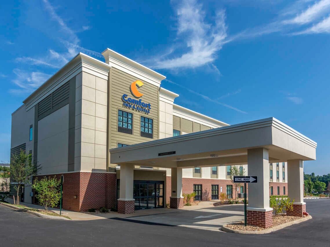 Picture of Comfort Inn & Suites - Charlottesville