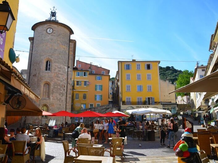 Picture of Stroll through the old town "Vieille ville"