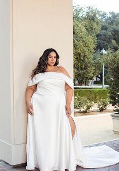 Essense of Australia D3631 plus A-Line Wedding Dress