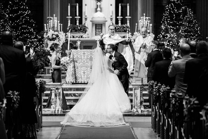 For their elegant Christmastime wedding in San Francisco, Grace Qaqundah and Stephen Auld fused their backgrounds and cultures—she's from Palestinian 
