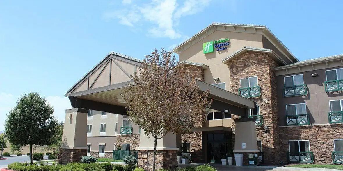 Picture of Holiday Inn Express & Suites