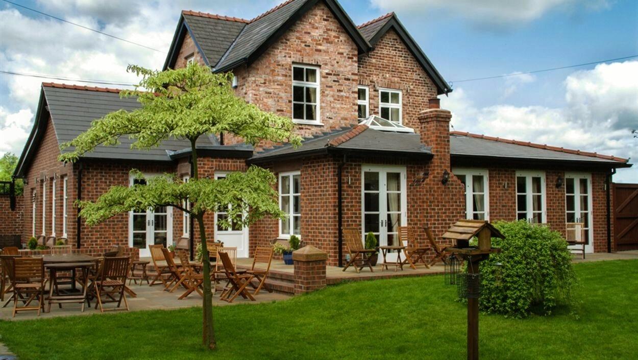 Picture of Mere Brook House
