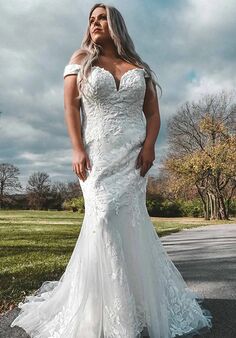 Stella York 7272 plus Fit-and-Flare Wedding Dress