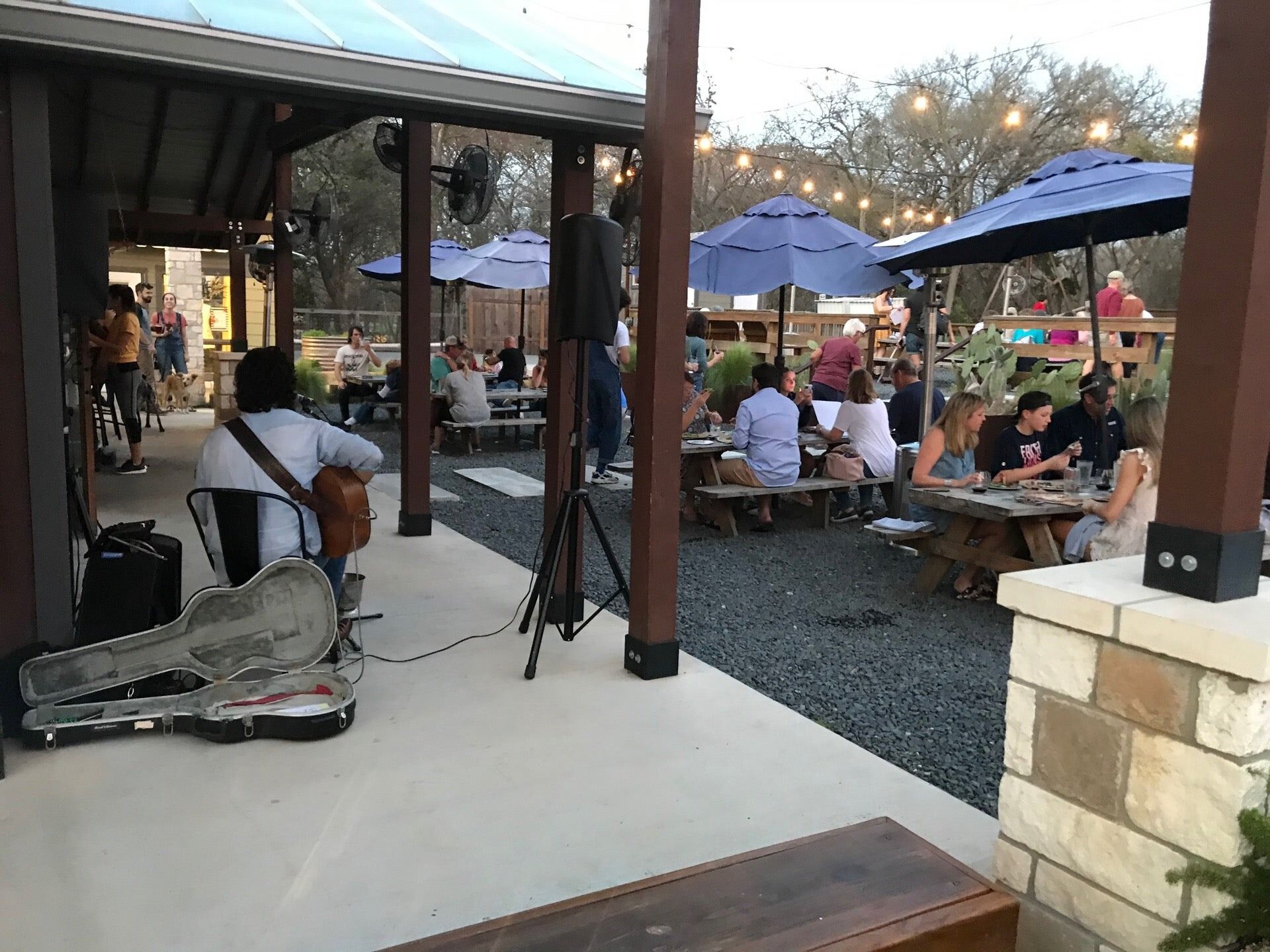 Picture of Community Pizza & Beer Garden