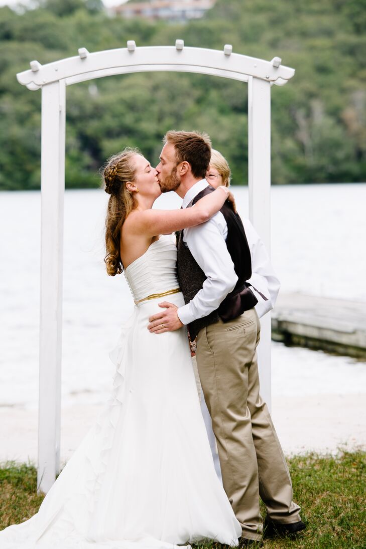 Meredith and Justin's First Kiss