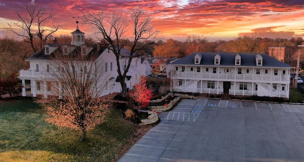 Picture of The Inn at Elijah McLeans