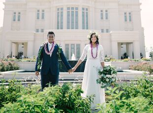 After meeting on Tinder, Kourtney Finch (23 and a receptionist) bonded with Fonoivasa Mata'afa (22 and a solar panel engineer) over their love of laug