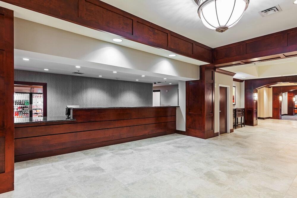 Picture of Hilton Waco