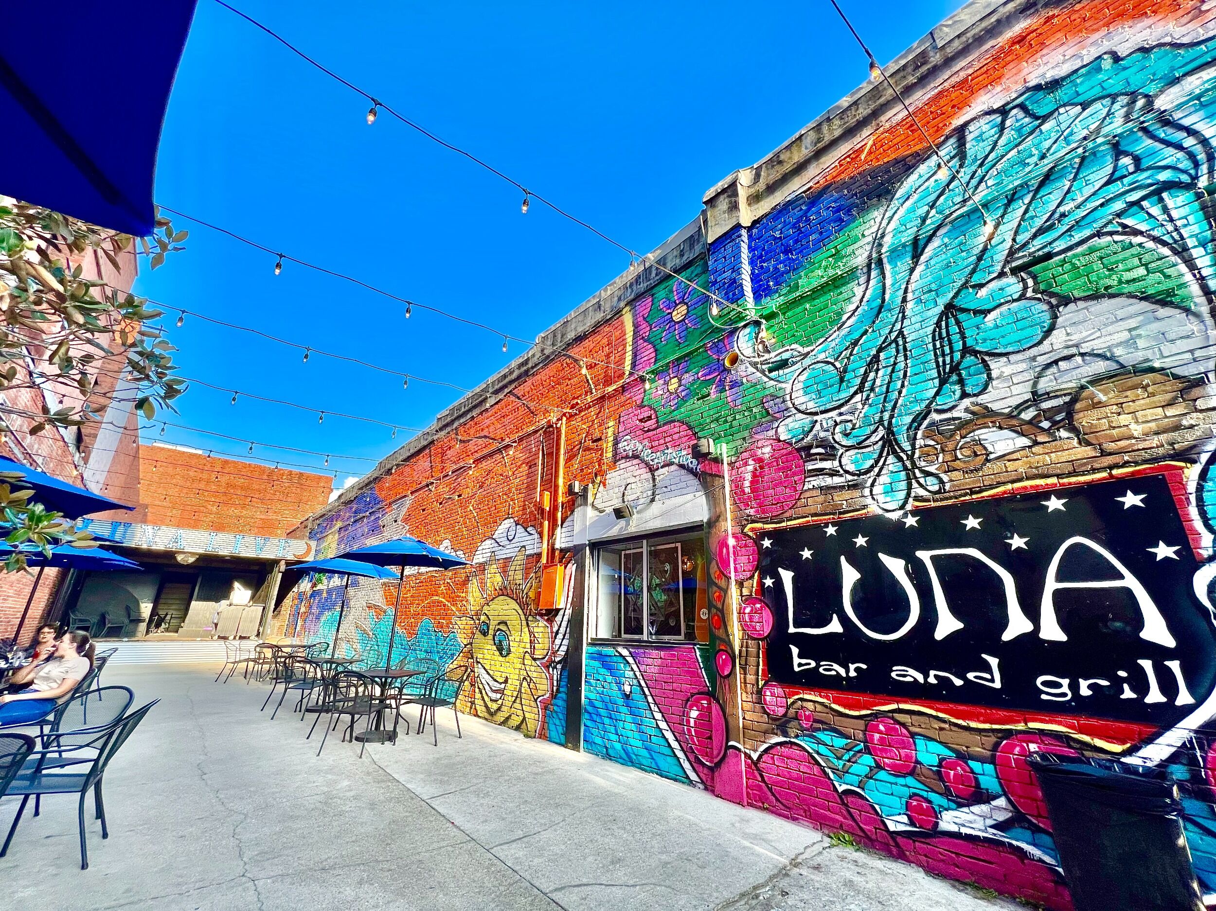 Picture of LUNA Bar & Grill Downtown