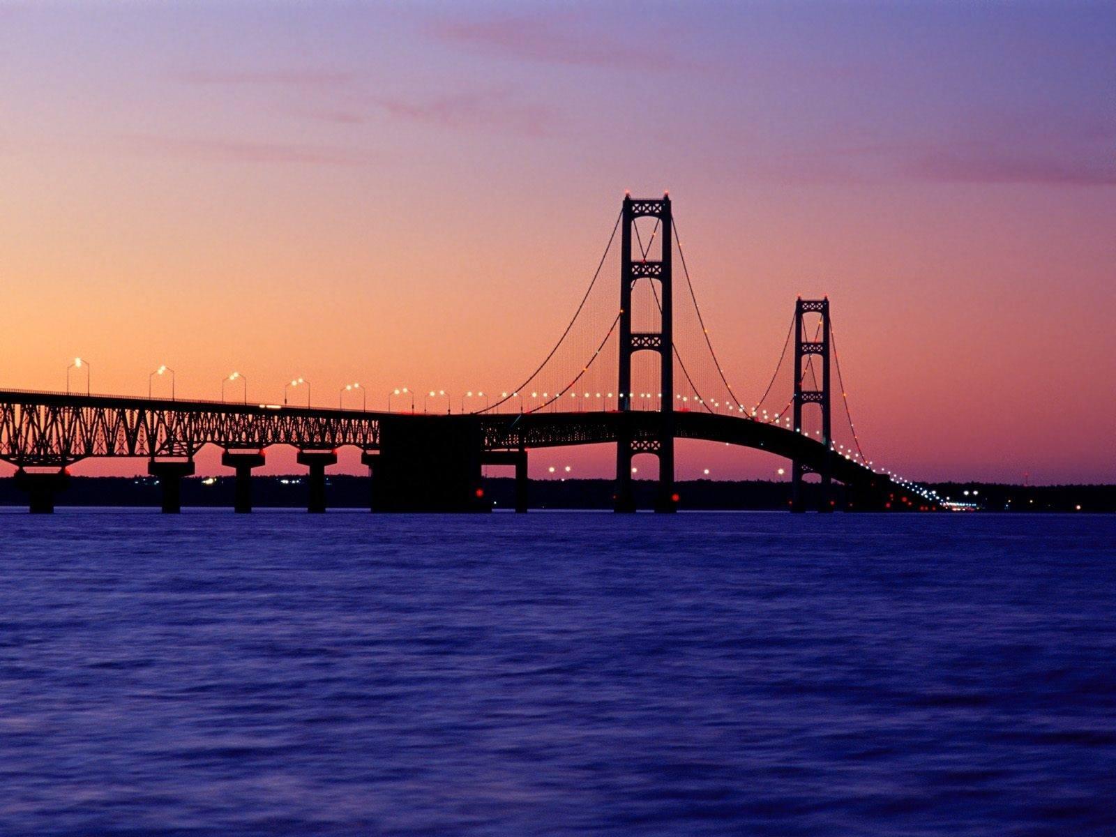 Picture of Mackinac Bridge