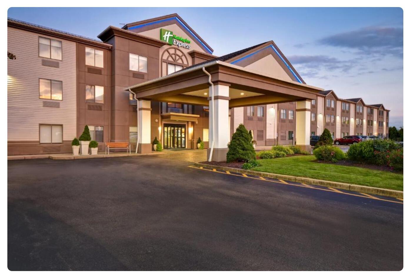 Picture of Holiday Inn Express Newport North - Middletown, an IHG Hotel