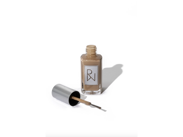 wedding nail colors rooted woman taupe