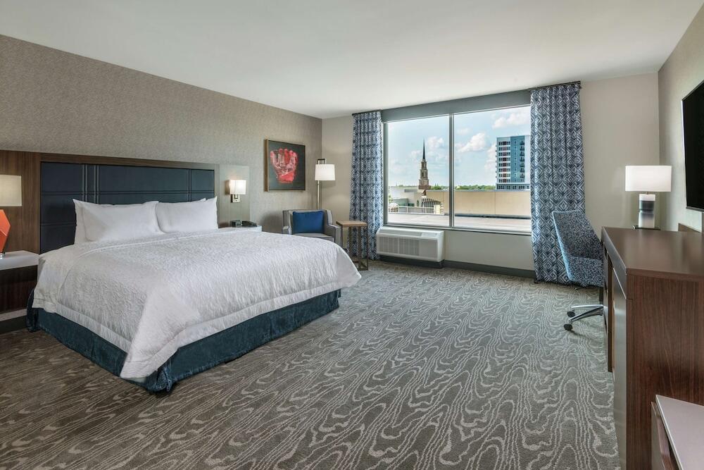 Picture of Hampton Inn & Suites Fort Wayne Downtown