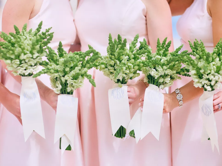 White and green snapdragon flower bouquets