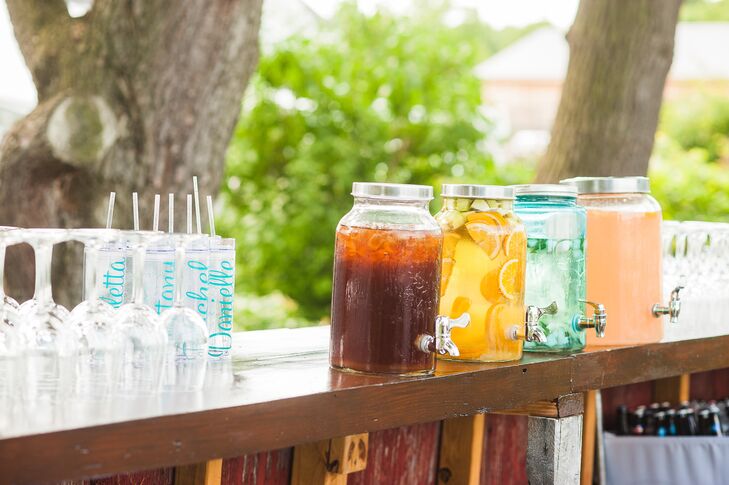 Serve Yourself Outdoor Bar Set-up