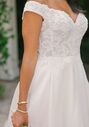 Essense of Australia D3565 Ball Gown Wedding Dress - thumbnail - 4