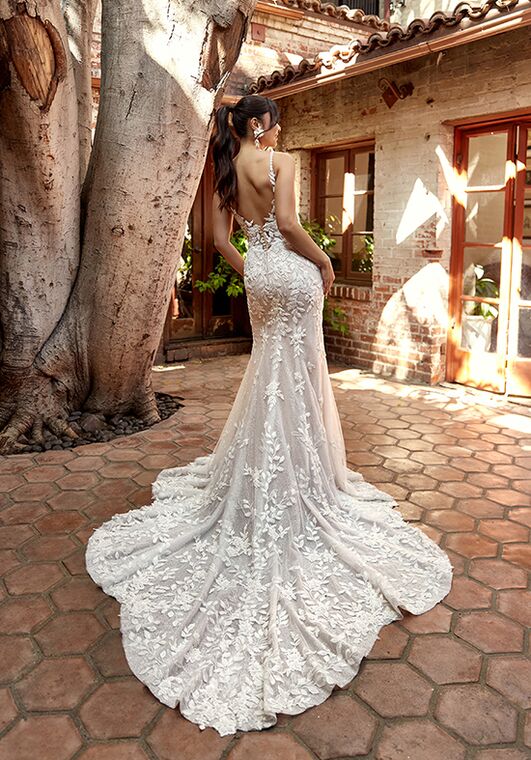 Essense of Australia D4223 Fit-and-Flare Wedding Dress - 3
