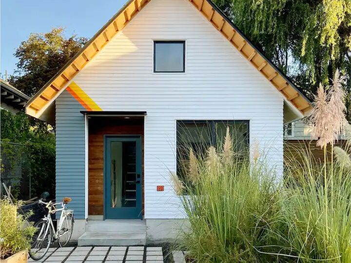 Picture of Airbnb