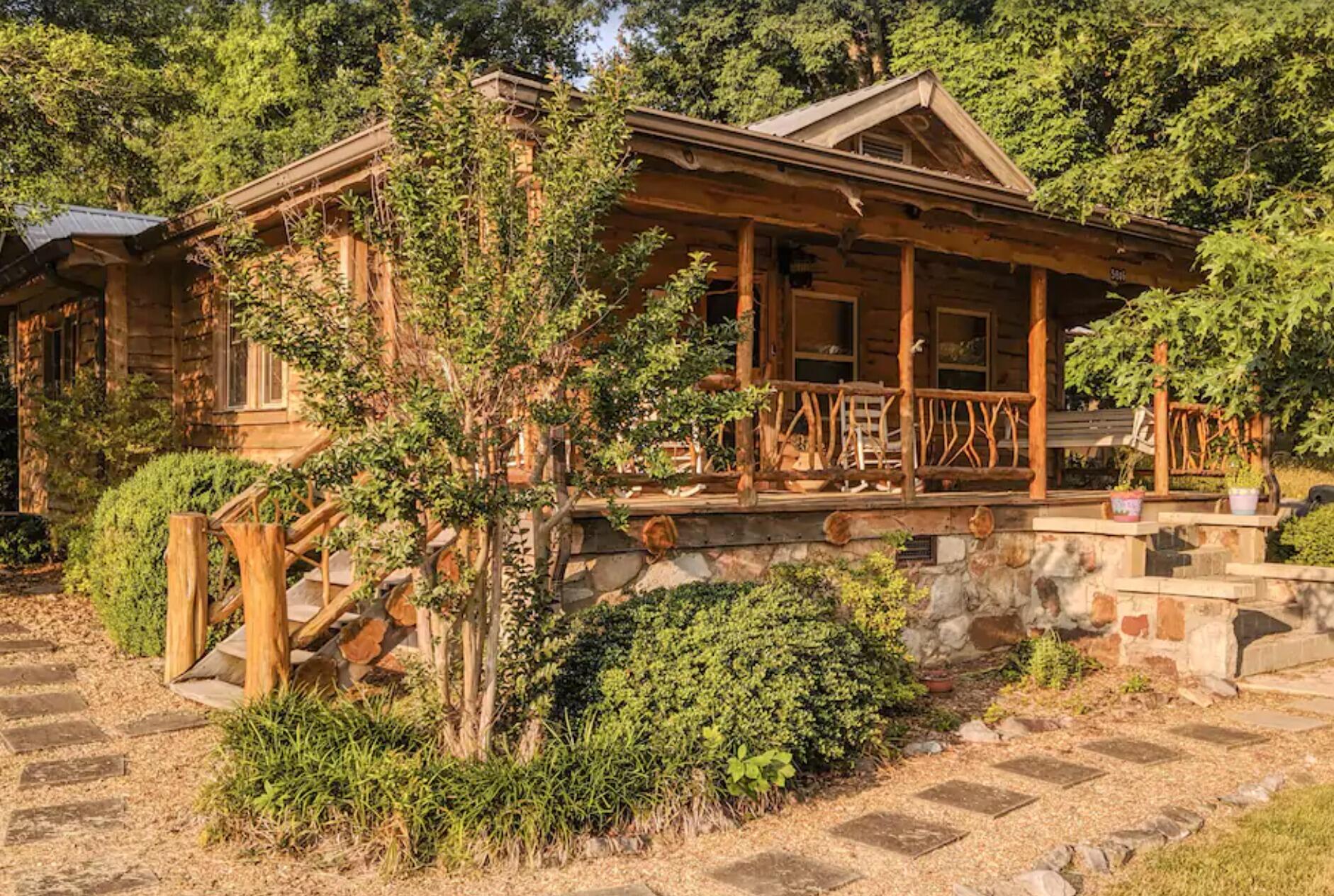 Picture of Intown Cabin 