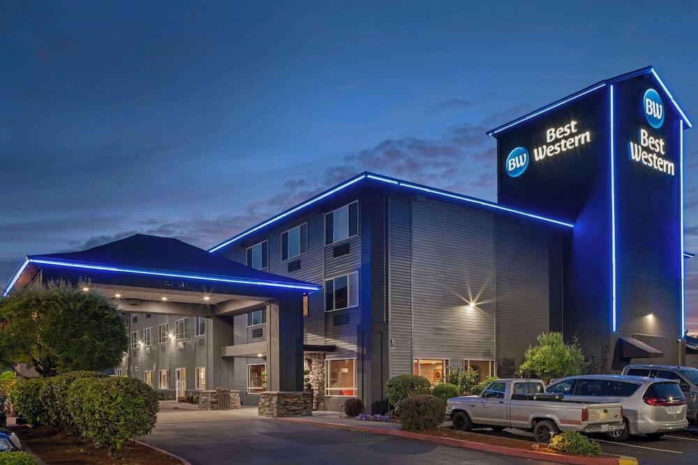 Picture of Best Western Cascade Inn & Suites