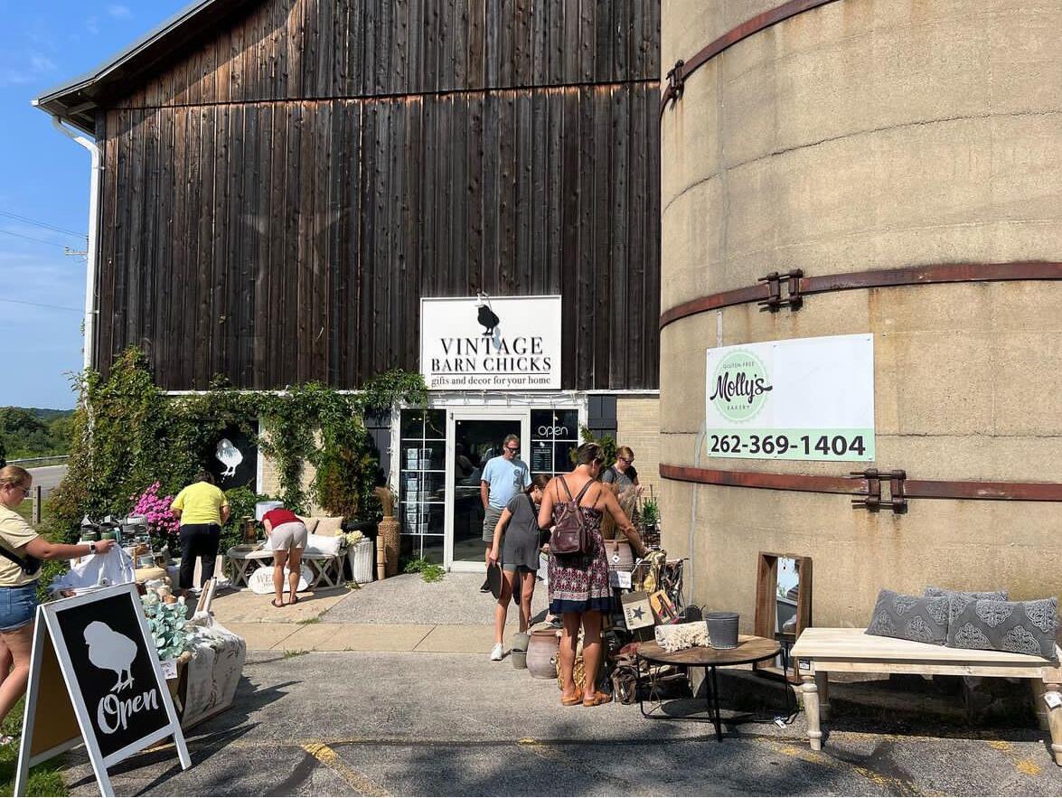 Picture of Stop 1: Vintage Barn Chicks