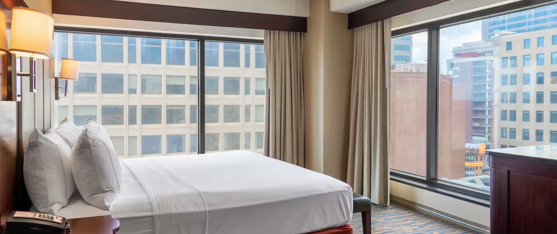 Picture of DoubleTree Suites by Hilton Hotel Columbus Downtown