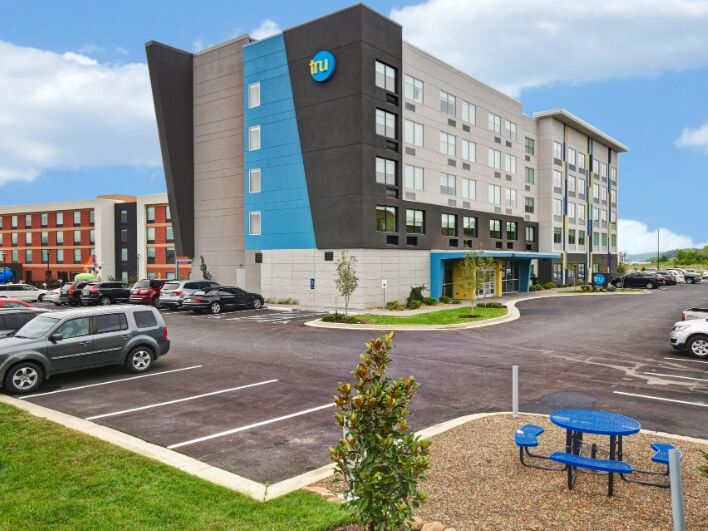 Picture of Tru by Hilton Pigeon Forge