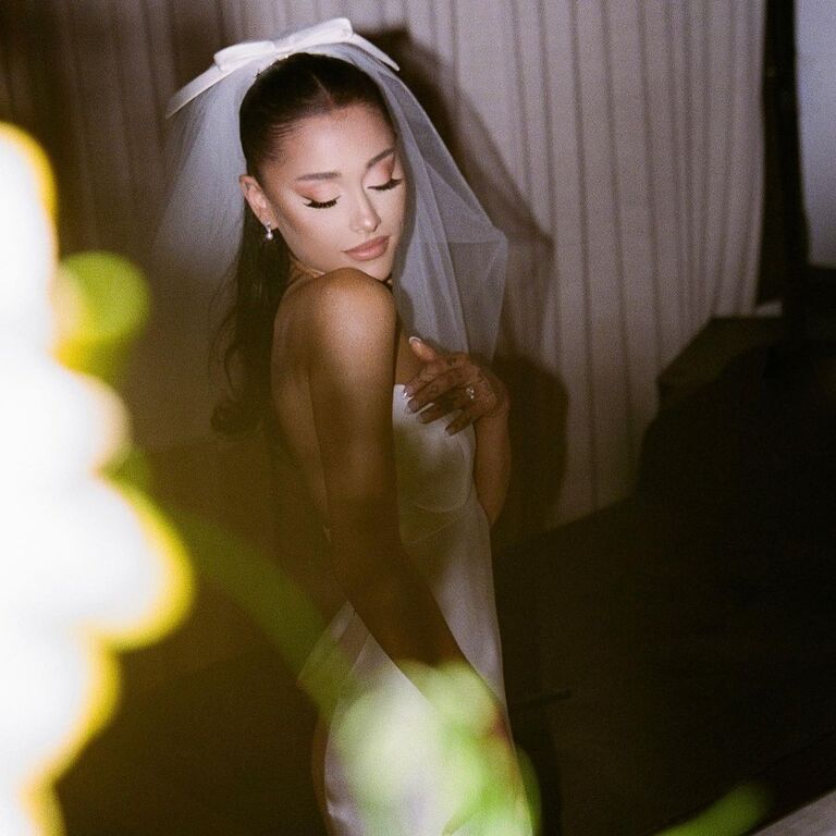 Ariana Grande Naked Photoshoot