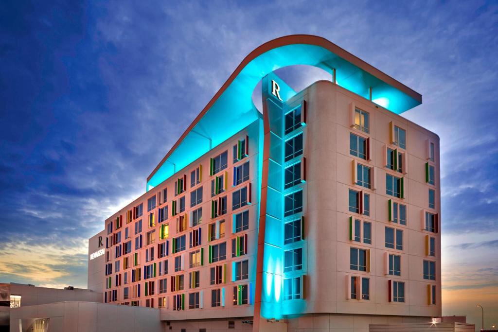 Picture of Renaissance Edmonton Aiport Hotel