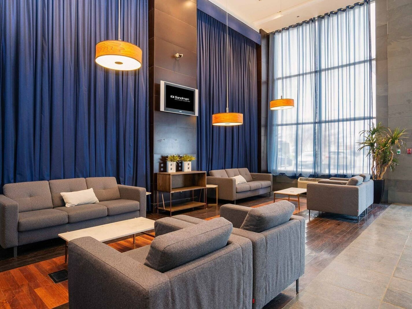 Picture of Sandman Hotel & Suites Calgary West