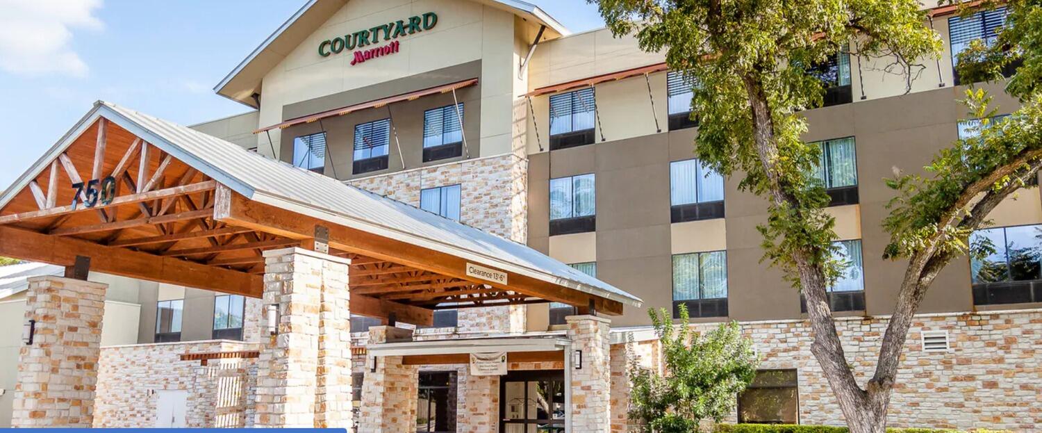 Picture of Courtyard New Braunfels River Village